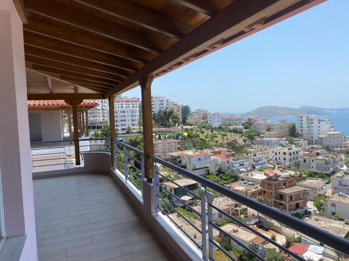 Blue Breeze Attic Apartments ซารานเดอ ภายนอก รูปภาพ