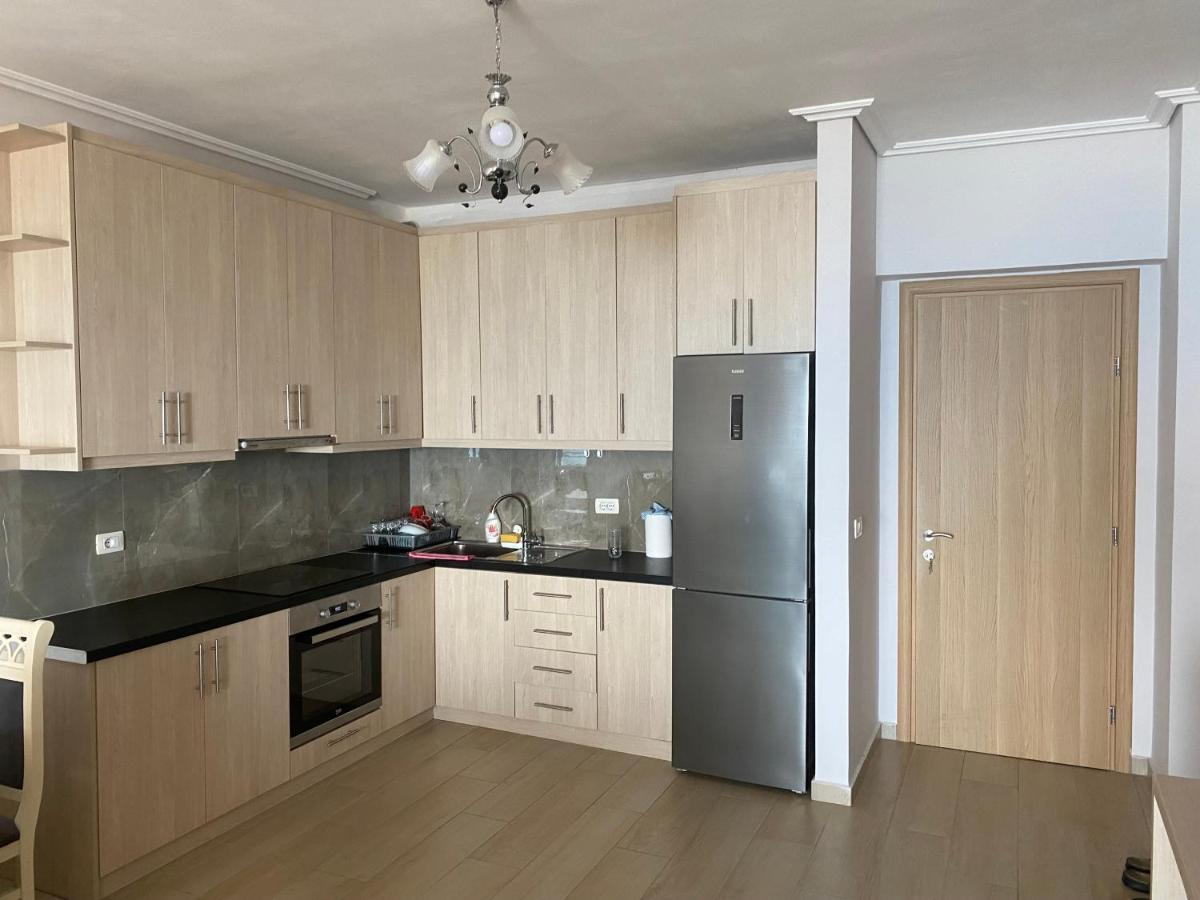 Blue Breeze Attic Apartments ซารานเดอ ภายนอก รูปภาพ